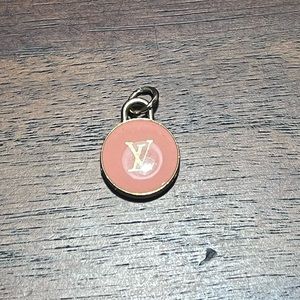 LV VINTAGE ZIPPER PULL NECKLACE CHARM